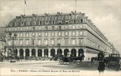Paris - 1 - Place du Palais Royal et Rue de Rivoli - cheval - horse - CPA 