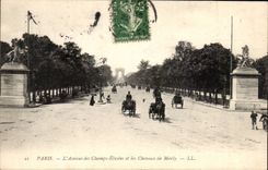 Paris CPA the avenue of the Champs Elysees and horses of Marly