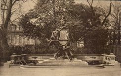 Paris CPA Garden of Luxembourg Monument of Eugene Delacroix by Dalou