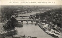 Paris CPA Vue generale de la Seine vers la gare de lyon