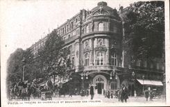 Paris CPA Le Theatre du Vaudeville et boulevard des Italiens