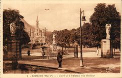 Lourdes - Entrance of the Esplanade and Basilica CPA