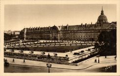 Paris - 7 - the Hotel Invalides seen Esplanade CPA