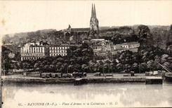 Bayonne - Place of Weapons and the Cathedral - CPA