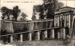 Bayonne - the Citadel - CPA