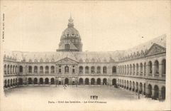 Paris - 7 - Hotel of Invalides - Main courtyard CPA