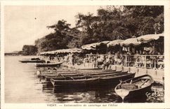 Vichy - Embarcadere de canotage sur l'Allier CPA 