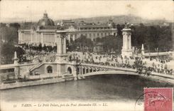 Paris - 8 - the Petit Palais - close to the Bridge Alexandre III - CPA