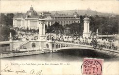 Paris - 8 - the Petit Palais - close to the Bridge Alexandre III - CPA