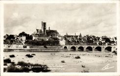 CPA Nevers Seen on the Loire and the cathedral