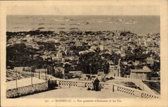 CPA Marseille Vue generale d'Endoume et les iles