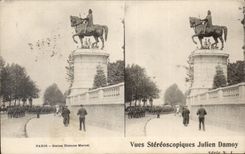 Paris CPA Vues stereoscopiques Julien DAmoy Statue Etienne Marcel