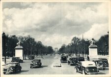 Paris - 8 Avenue des Champs Elysees and Arc de Triomphe - Etoile - CPA