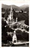 Lourdes - the Basilica and the War memorial - CPA
