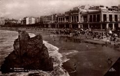 Biarritz - Le Casino et la Grande Plage - CPA 