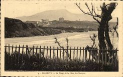 Biarritz - La Plage de la Cote Basque - CPA 
