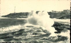 Biarritz - Effet de Vagues - CPA 
