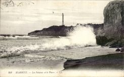 Biarritz - Les Falaises et la Plage - CPA ( phare lighthouse )