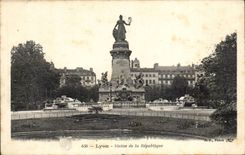 Lyon - Statue der Republik - CPA
