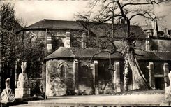 Paris CPA St Julien Poor the church and the old garden of the viel Hotel God
