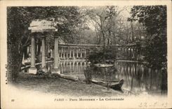 CPA Paris the colonnade