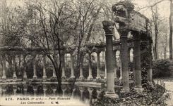 Paris CPA Park Heap colonnades