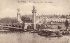 Paris CPA Bridge Alexandre and Station of Invalides