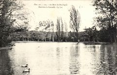 Paris CPA Au bois de Boulogne Derriere la cascade Le lac