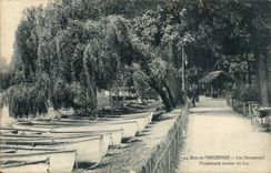 Paris - 12 - Bois de Vincennes - bateau - Tour du Lac Daumesnil - CPA 