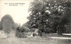 Paris - 12 - Bois de Vincennes - Une Pelouse - enfants Gendarme - CPA 