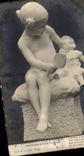 Kunste - Skulptur - ungewohnliche Skulptur - Kind mit Betrug - CPA