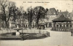 CPA Paris La place des Vosges