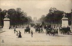 Paris CPA Which occurred of the Champs Elysees