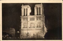 Paris CPA Notre DAme illuminee La facade