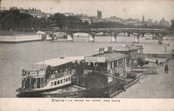 Paris CPA La Seine au pont des Arts