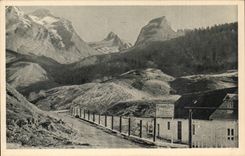 CPA unsere schonen Berge die Pyrenees-Umlagerungen des Laruns Luftschachts das templin des Wintersports