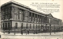 Paris CPA La colonnade du Louvre