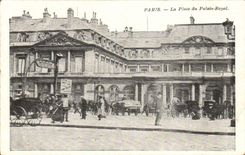 Paris CPA La place du Palais Royal