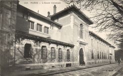 CPA Paris Ecole coloniale