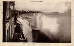 CPA Saint Malo la digue par tempete