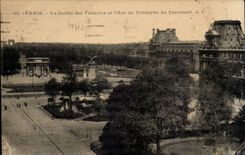 Paris CPA Le jardin des Tuileries et l'arc de triomphe du Carrousel