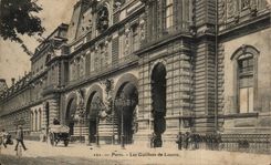 Paris CPA Les guichets du Louvre