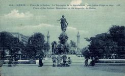 Paris CPA Place de la Nation Triomphe de la Republique