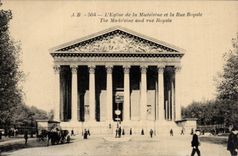 CPA Paris the church of the Madeleine and the royal street