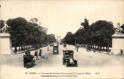Paris CPA Which occurred of the Elysees fields and the horses of Marly