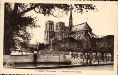 Paris CPA Ville lumiere Cathedrale Notre DAme