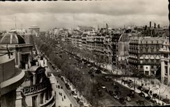 Paris CPA Which occurred of the Champs Elysees