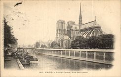 Paris CPA Notre Dame Vue des quais