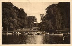CPA Paris Le lac du Bois de boulogne