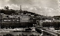 CPA Lyon CPA the potn Lafayette on the Rhone and the hill of Fourviere